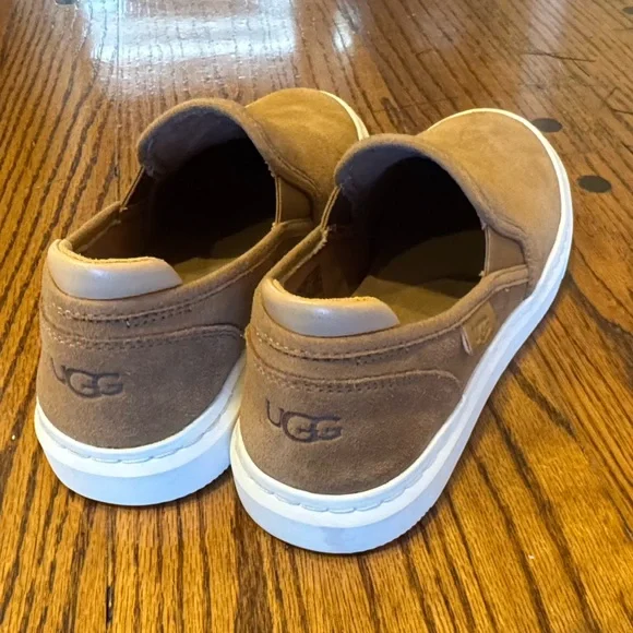 Ugg Slip On Suede Sneakers Women’s - size 8 - Picture 5 of 8